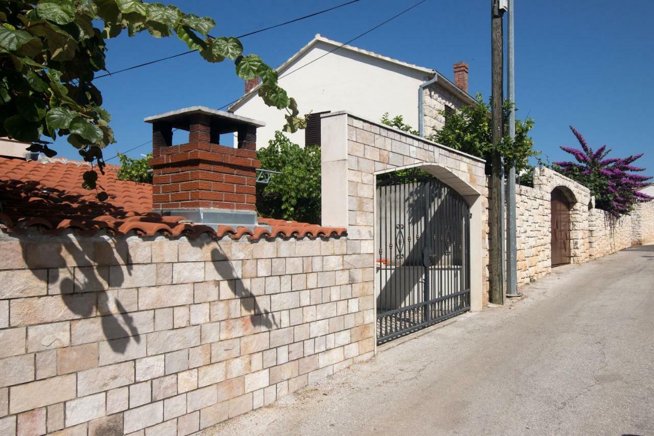 סופטאר Apartment Jerka מראה חיצוני תמונה